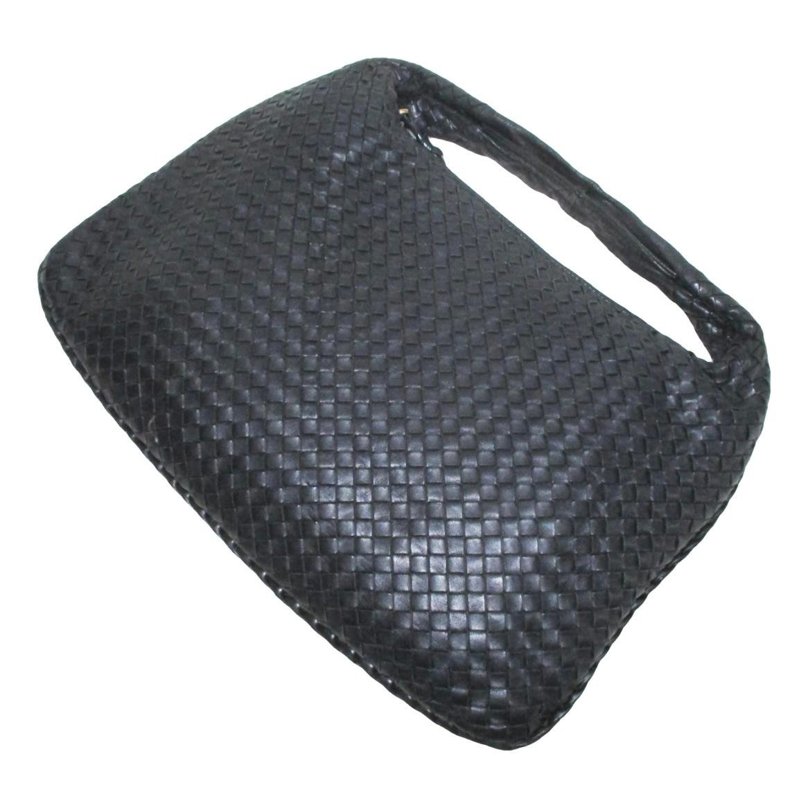Veneta leather handbag