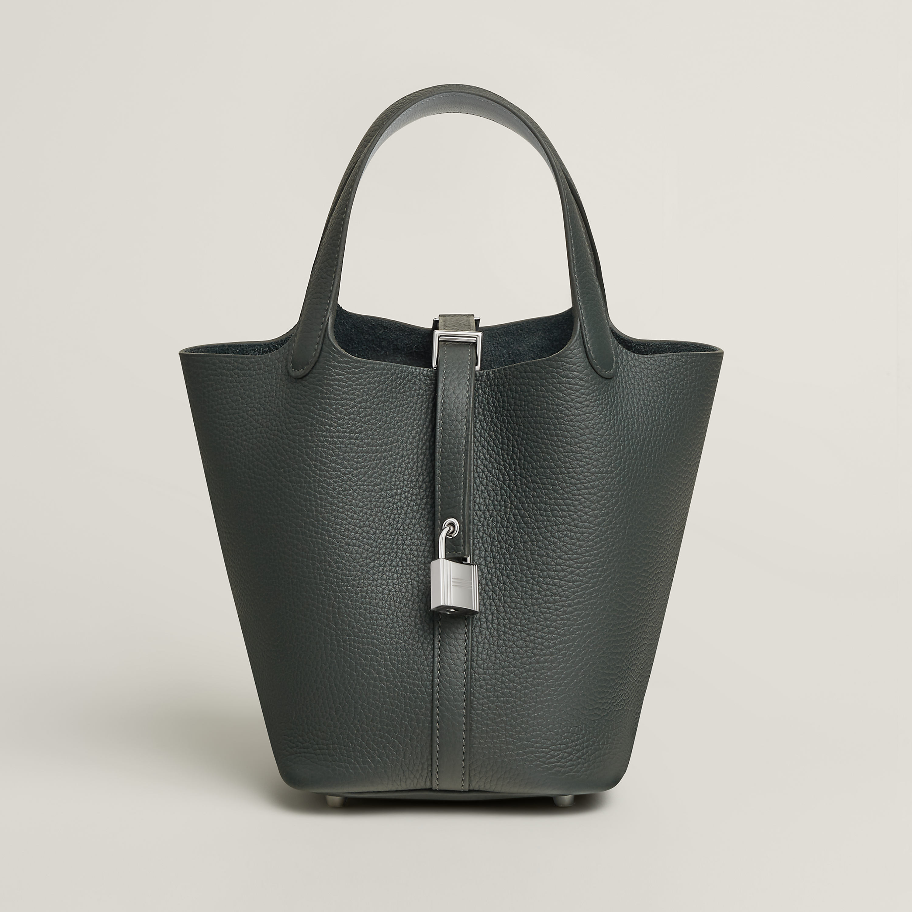 Hermès Picotin 18 in Vert Mangrove/Gris Pantin