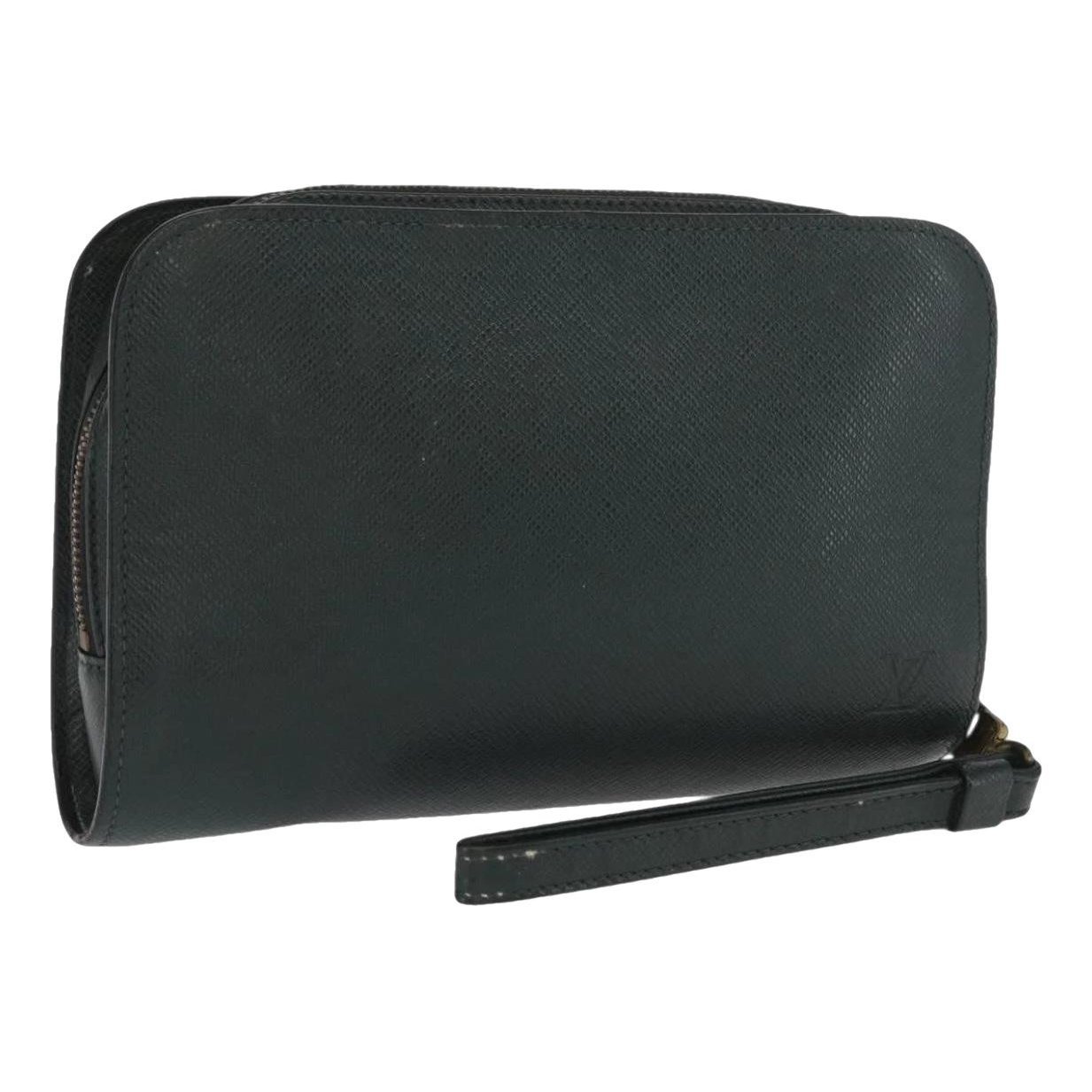 Leather clutch bag
