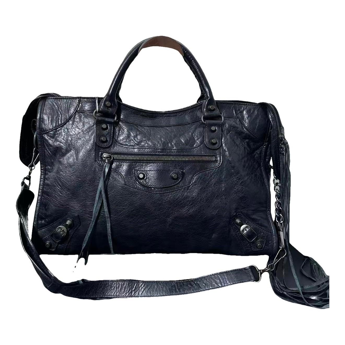 Leather handbag
