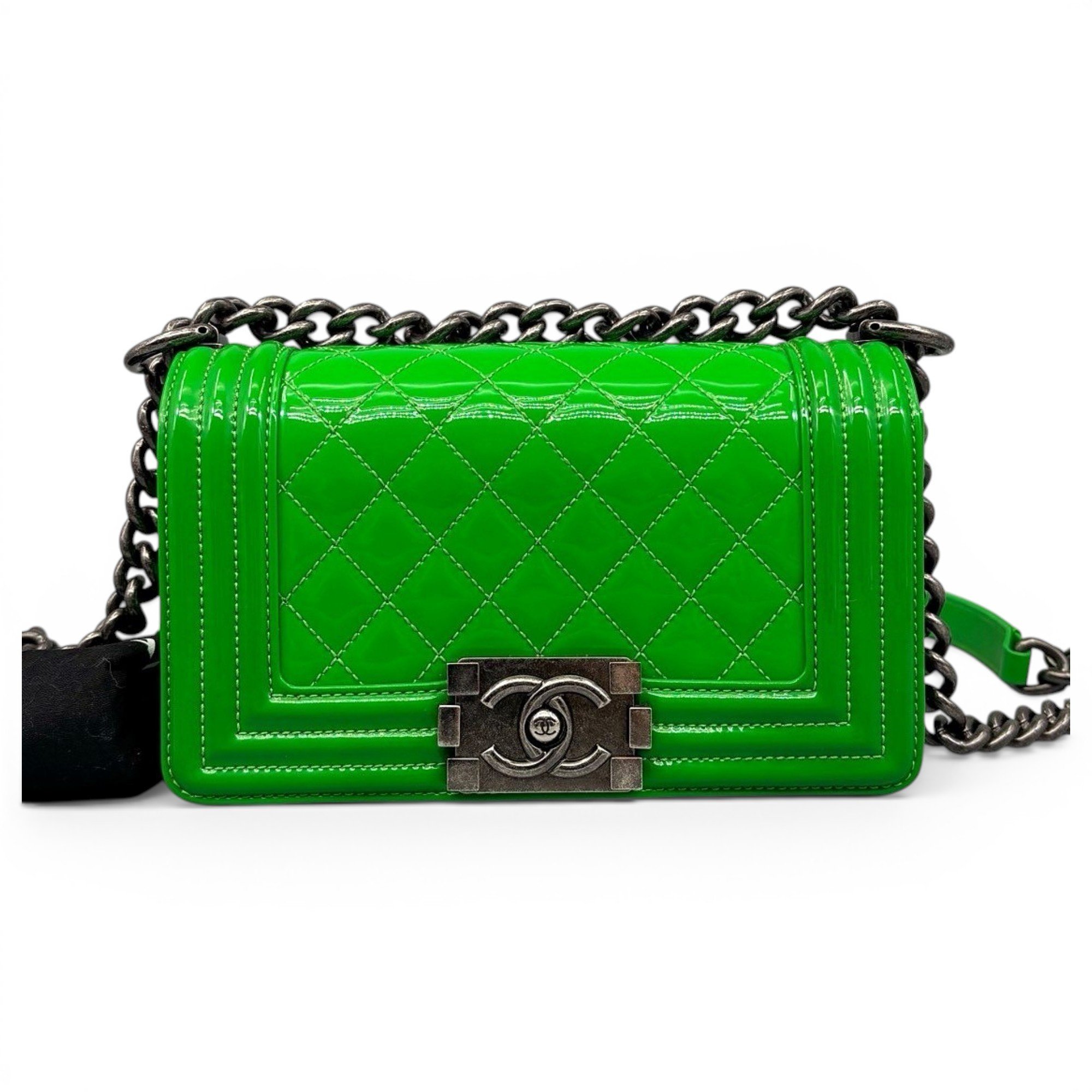 Chanel Boy patent leather bag