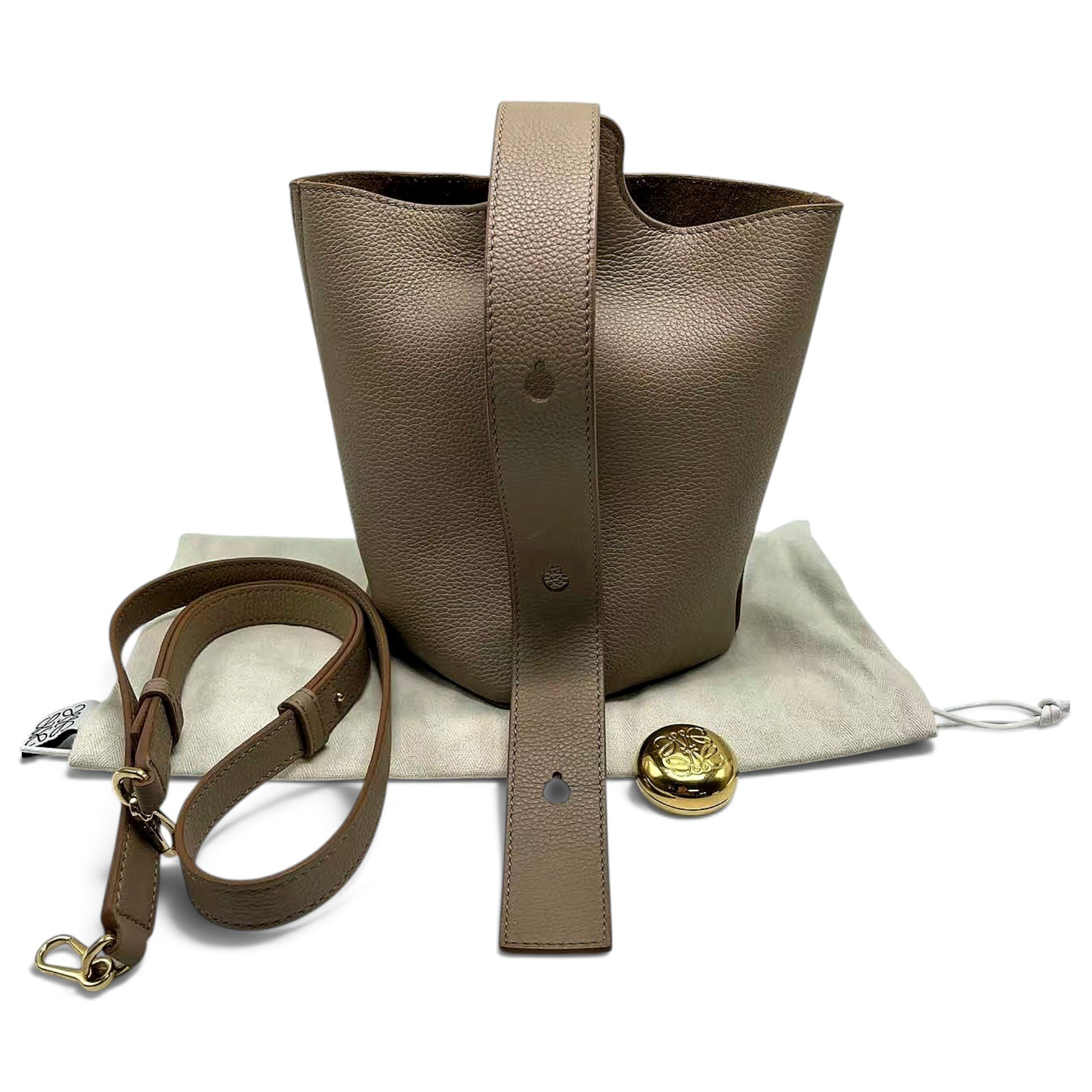 Pebble leather tote