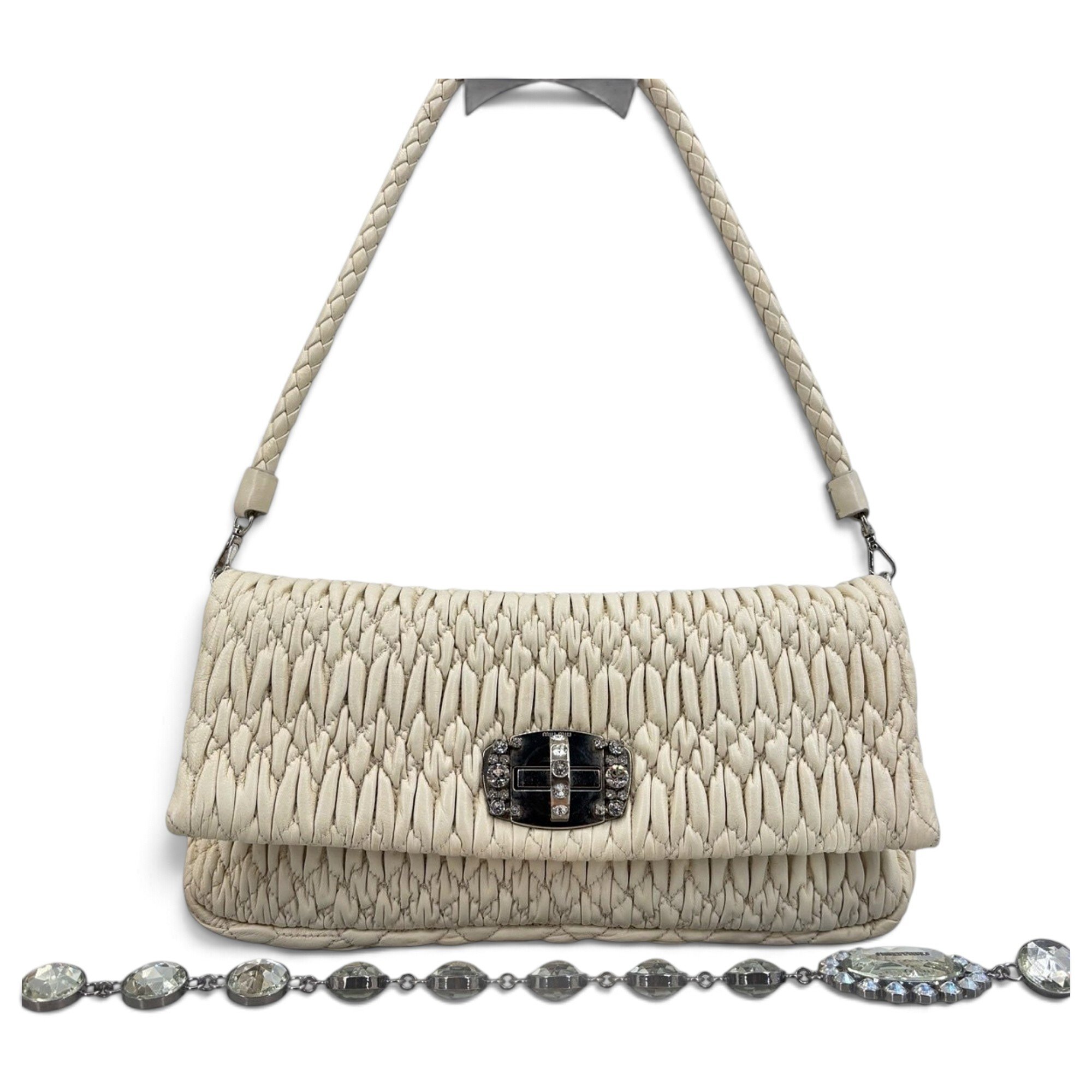 Matelassé leather handbag