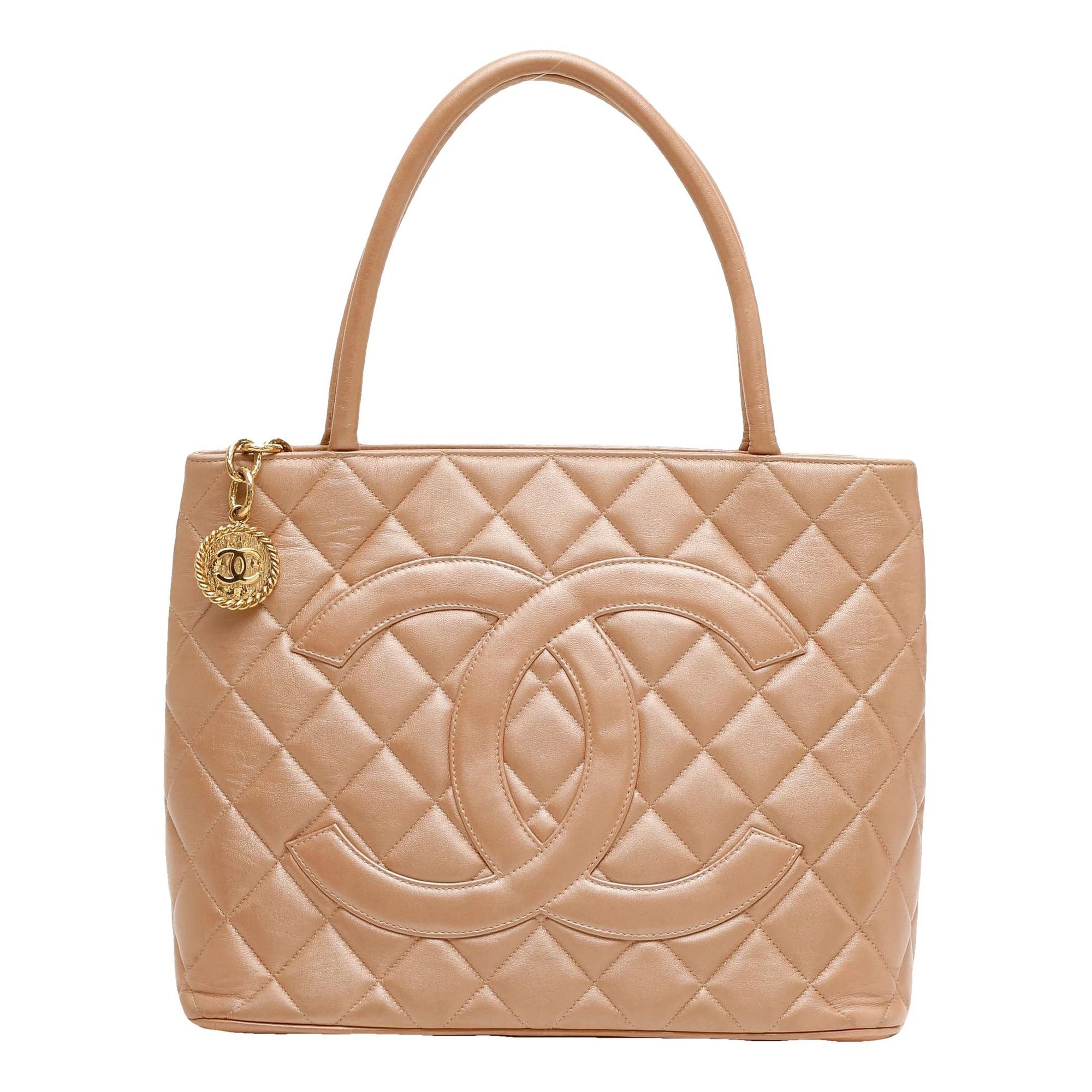 Médaillon leather tote