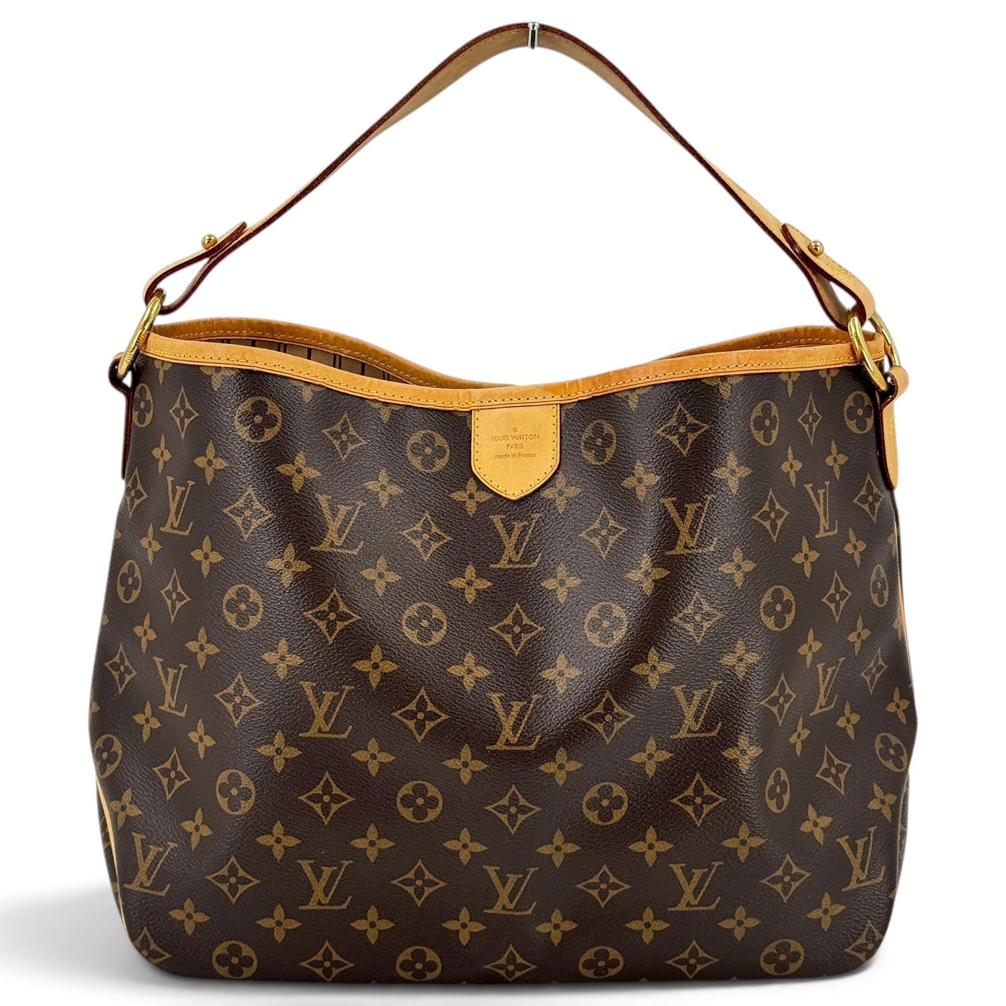 Delightful leather handbag