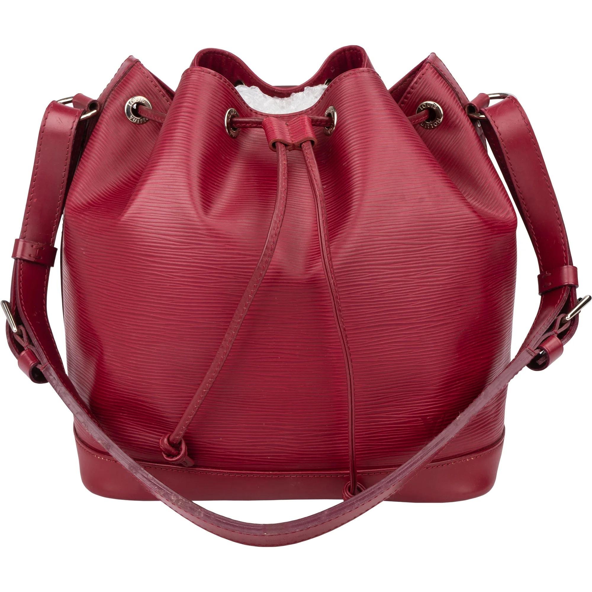 Noé leather handbag