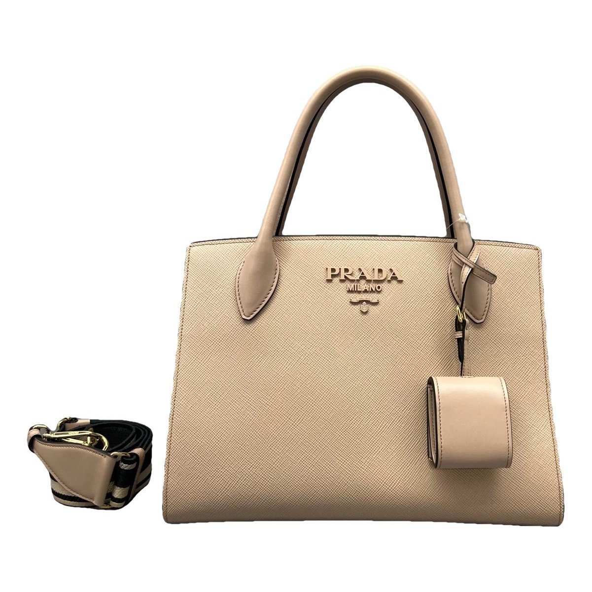 Monochrome leather handbag