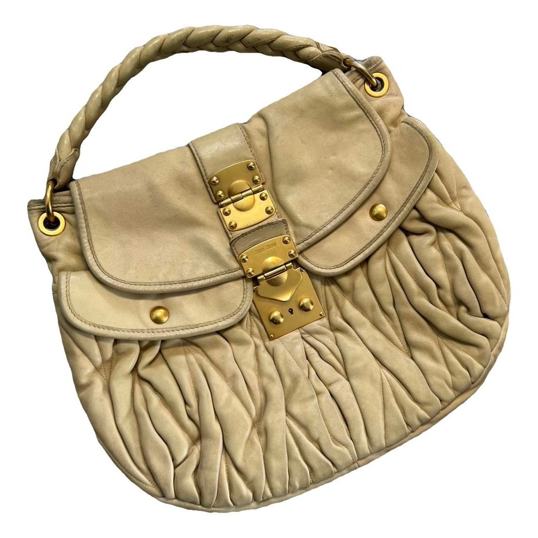 Matelassé leather handbag