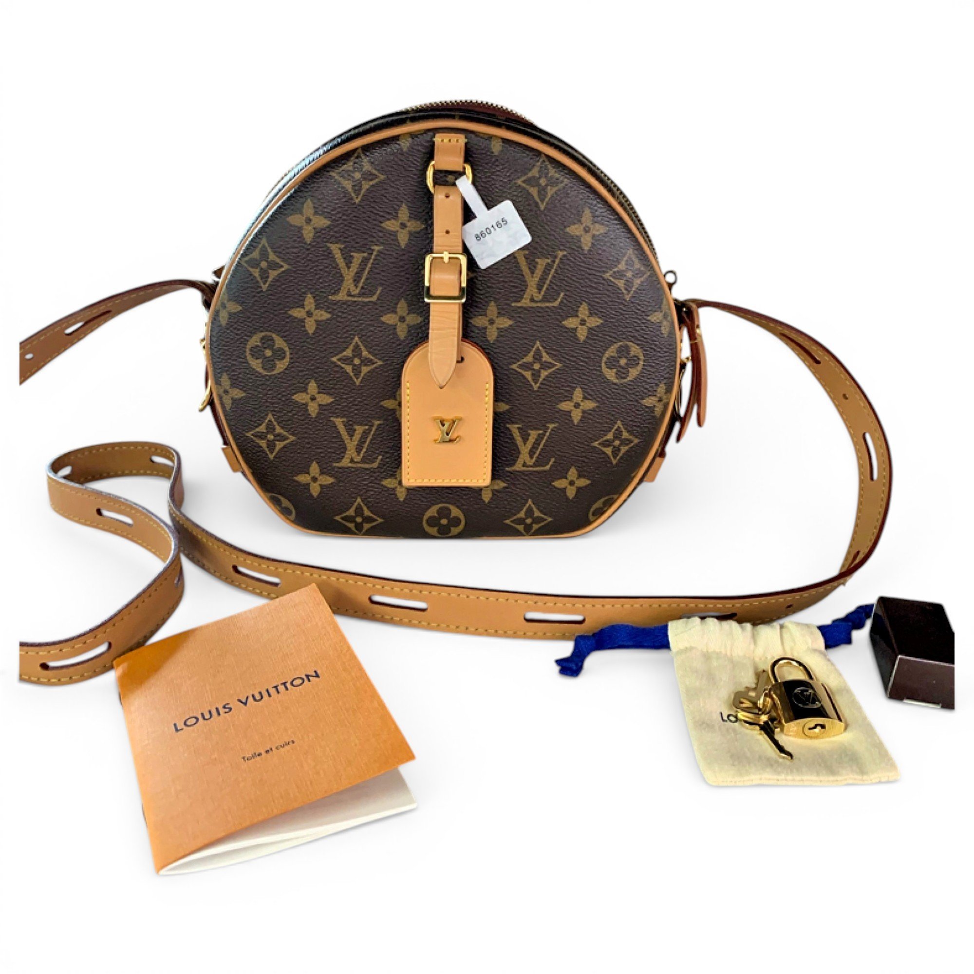 Louis Vuitton Boîte chapeau souple leather crossbody bag
