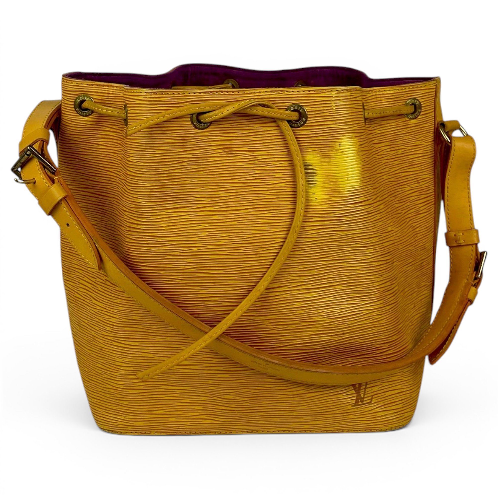 Noé leather handbag