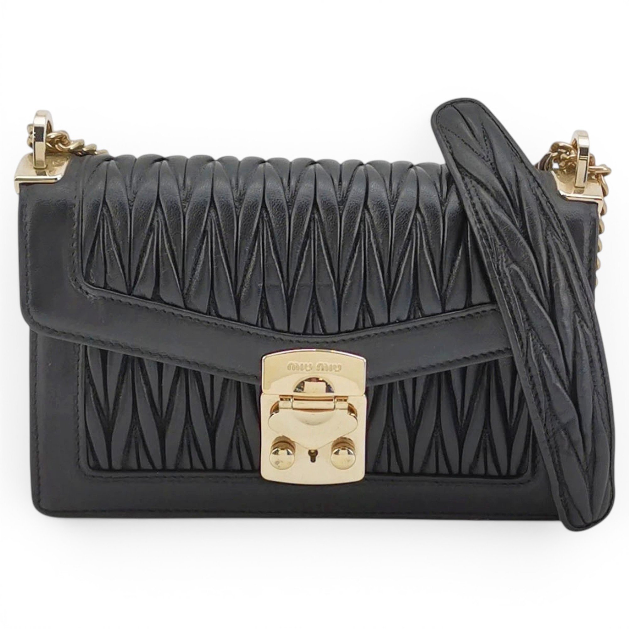 Matelassé leather handbag
