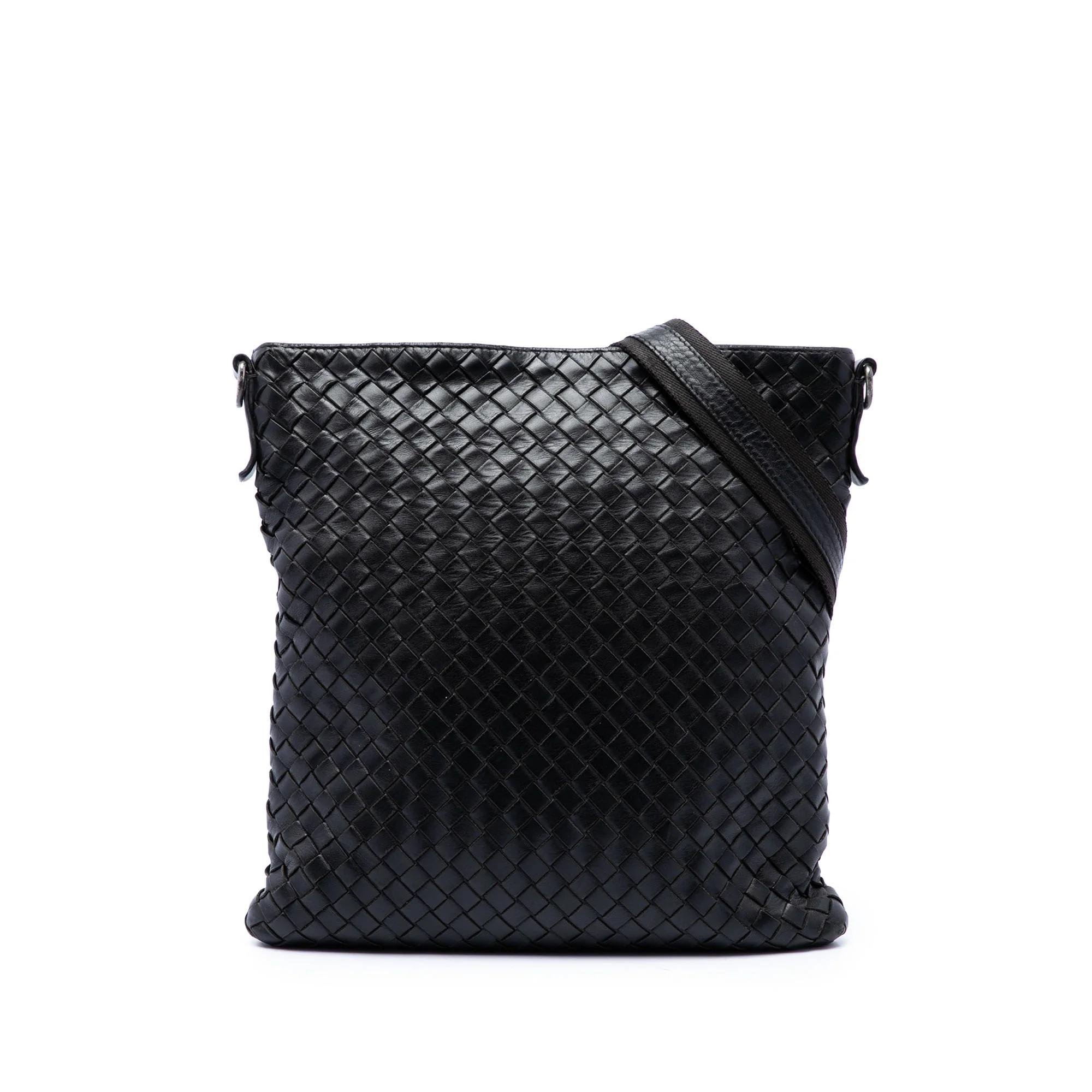 Veneta leather handbag