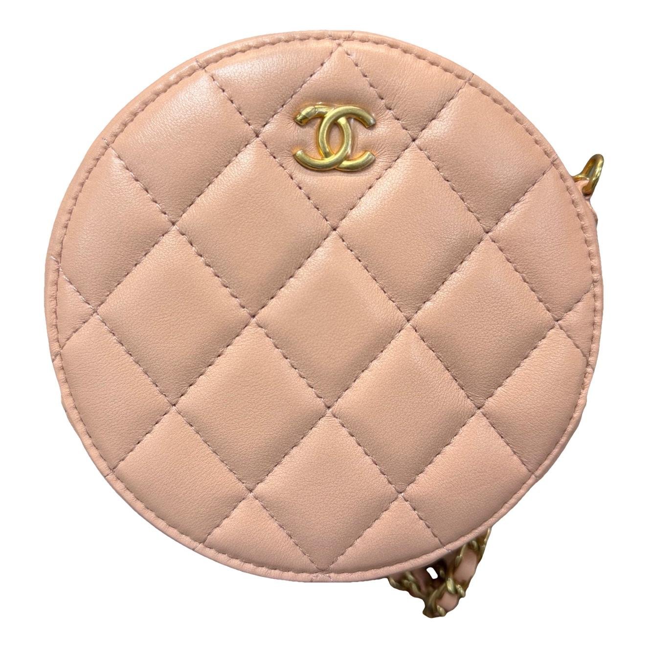 Chanel 19 leather handbag