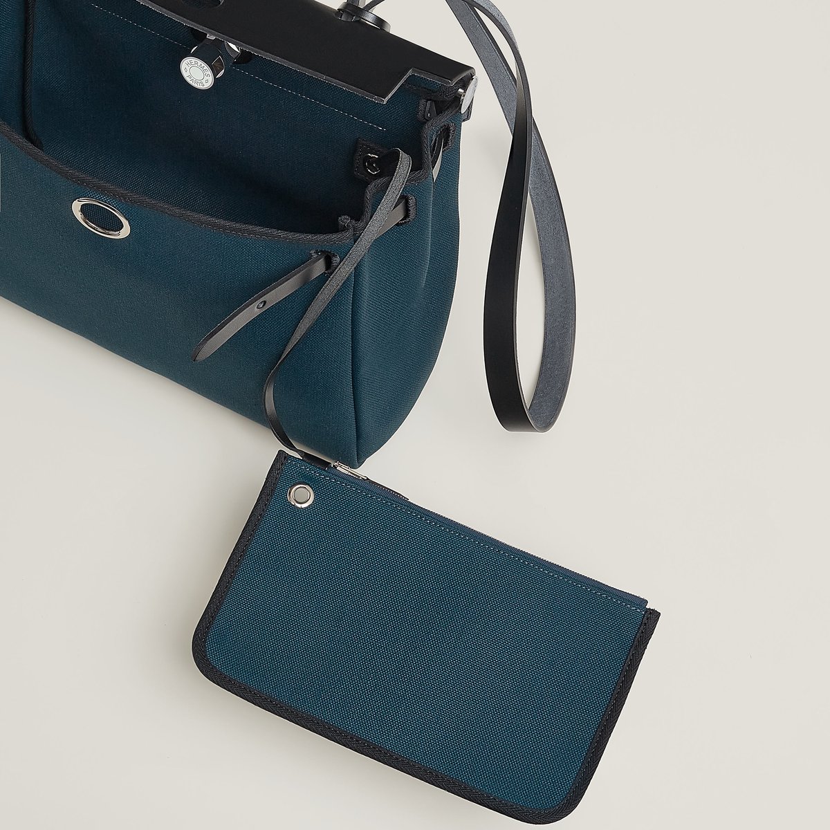 バッグ 《エールバッグ・ジップ》 31 ルトゥルネ ラッカー