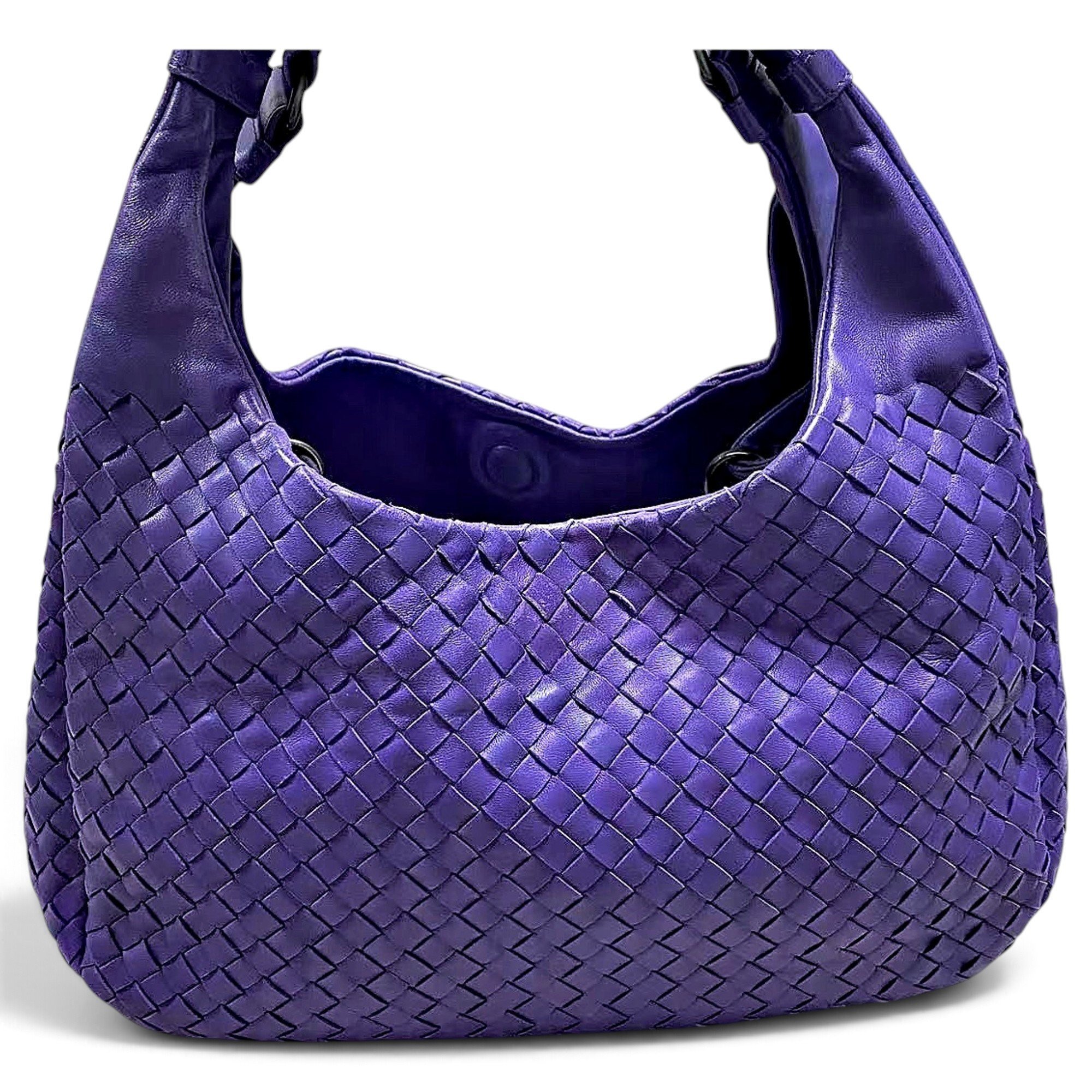 Veneta leather handbag