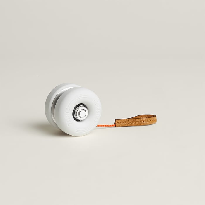 On-wheels Yo-yo