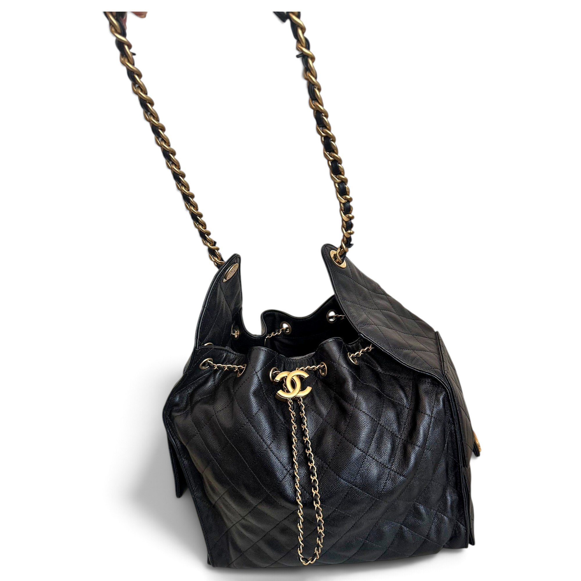 Chanel 25 leather handbag