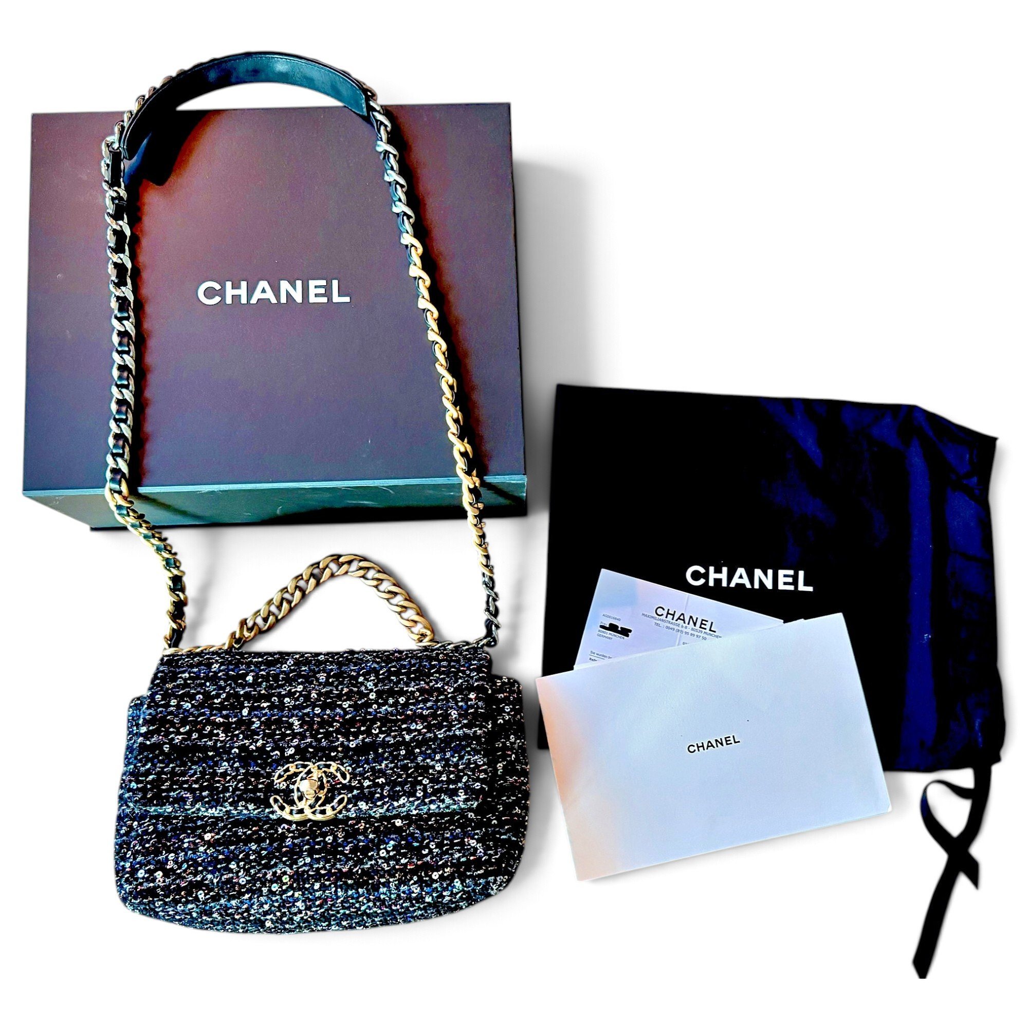 Chanel 19 tweed handbag