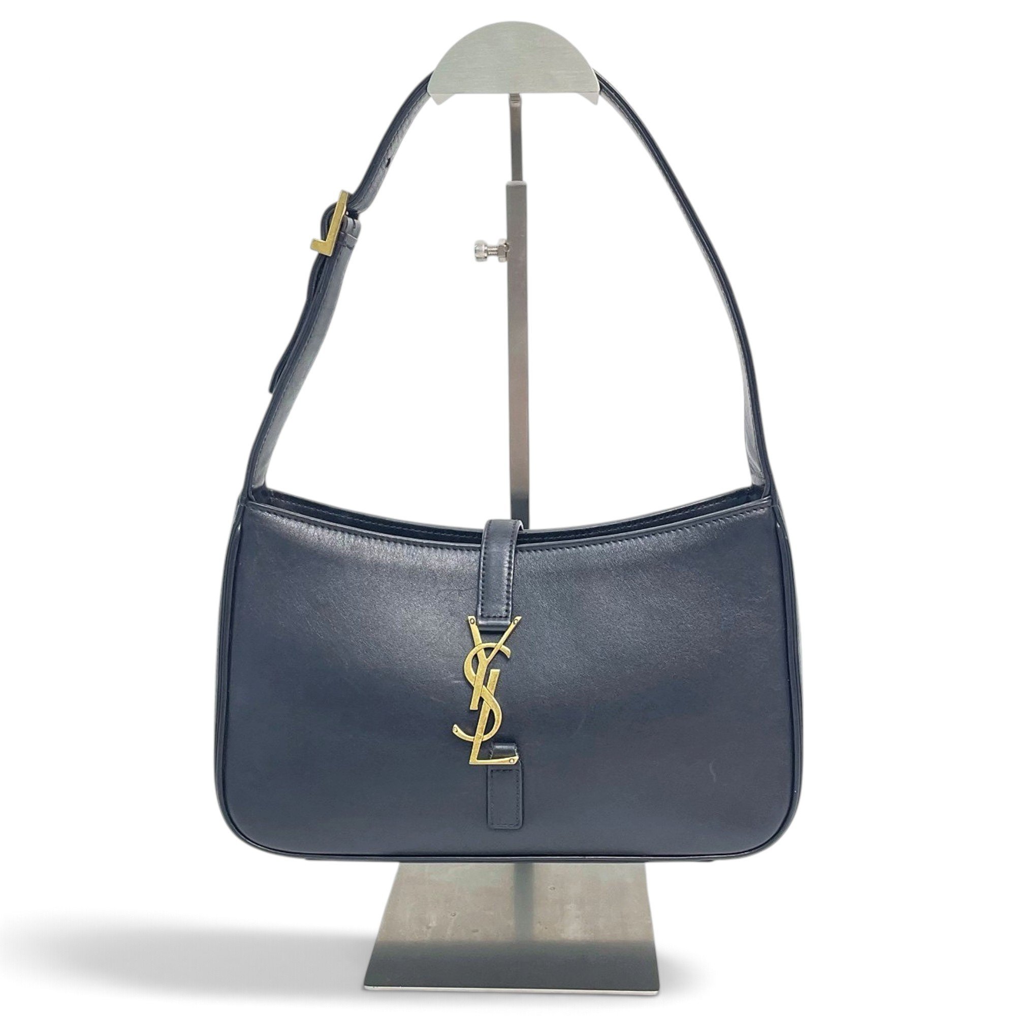 Le 5 à 7 leather handbag