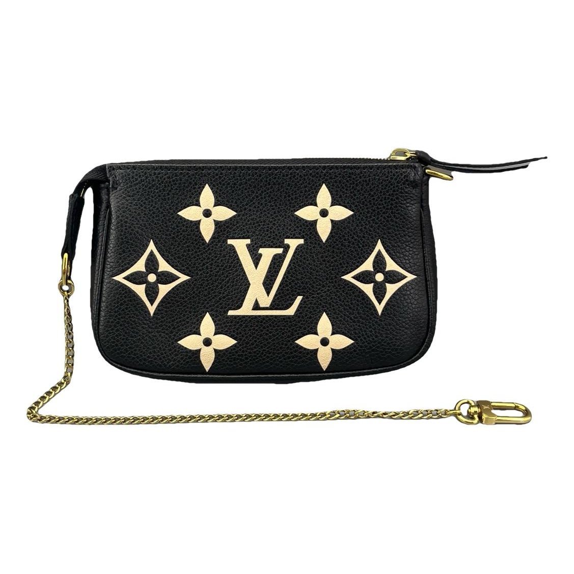 Pochette Accessoire leather handbag