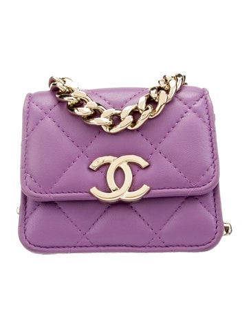 Quilted CC Clutch w/ Chain