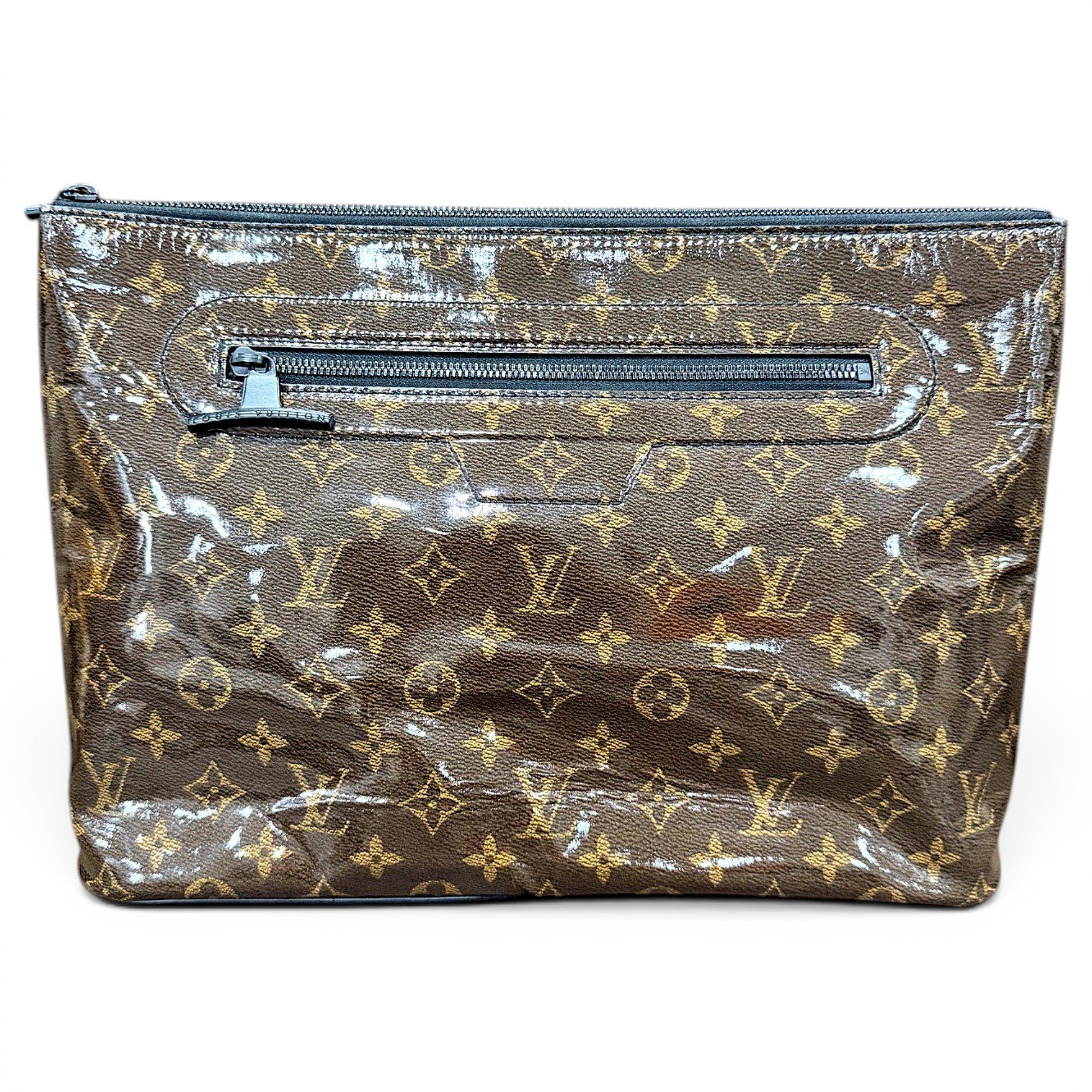 Vinyl clutch bag