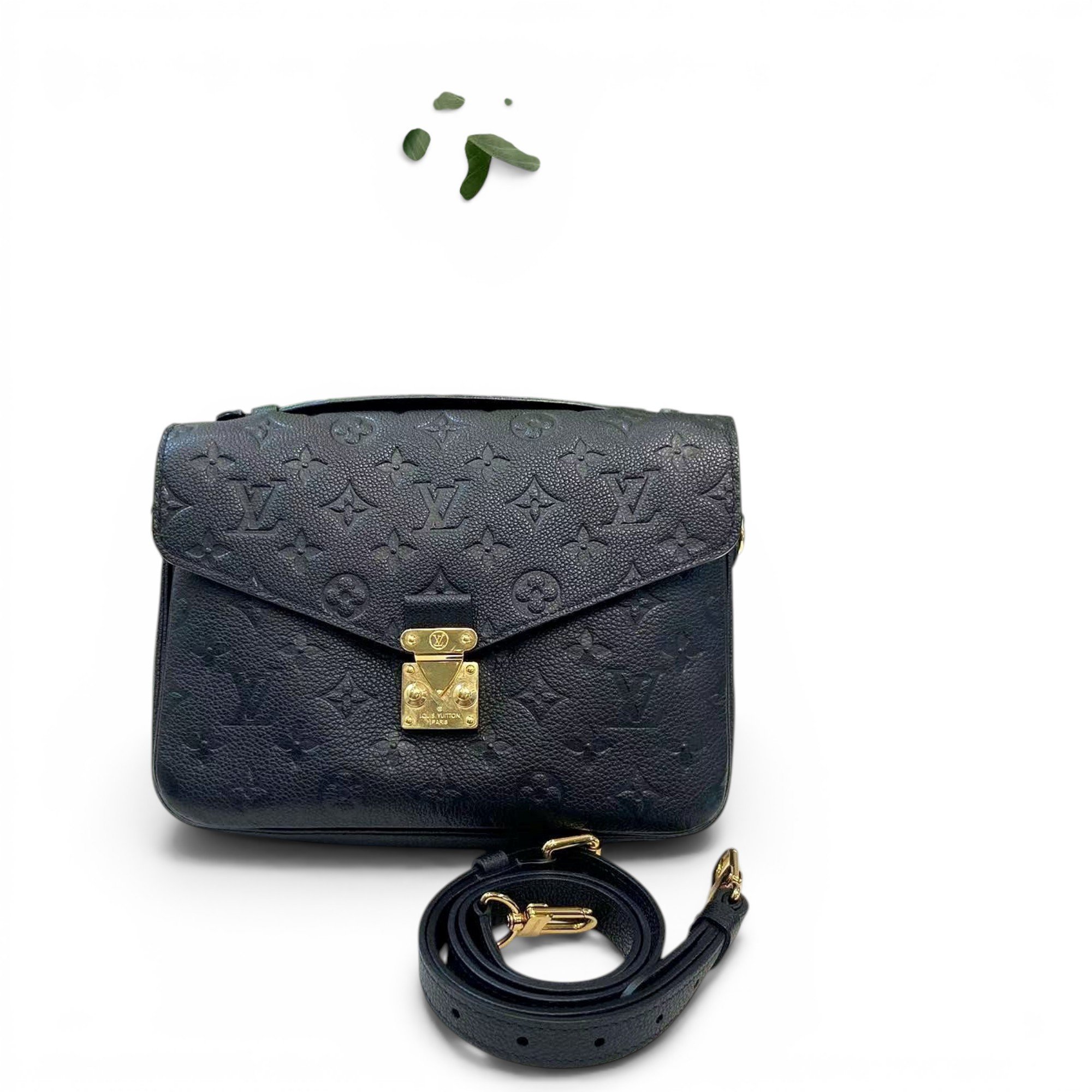 Metis leather handbag