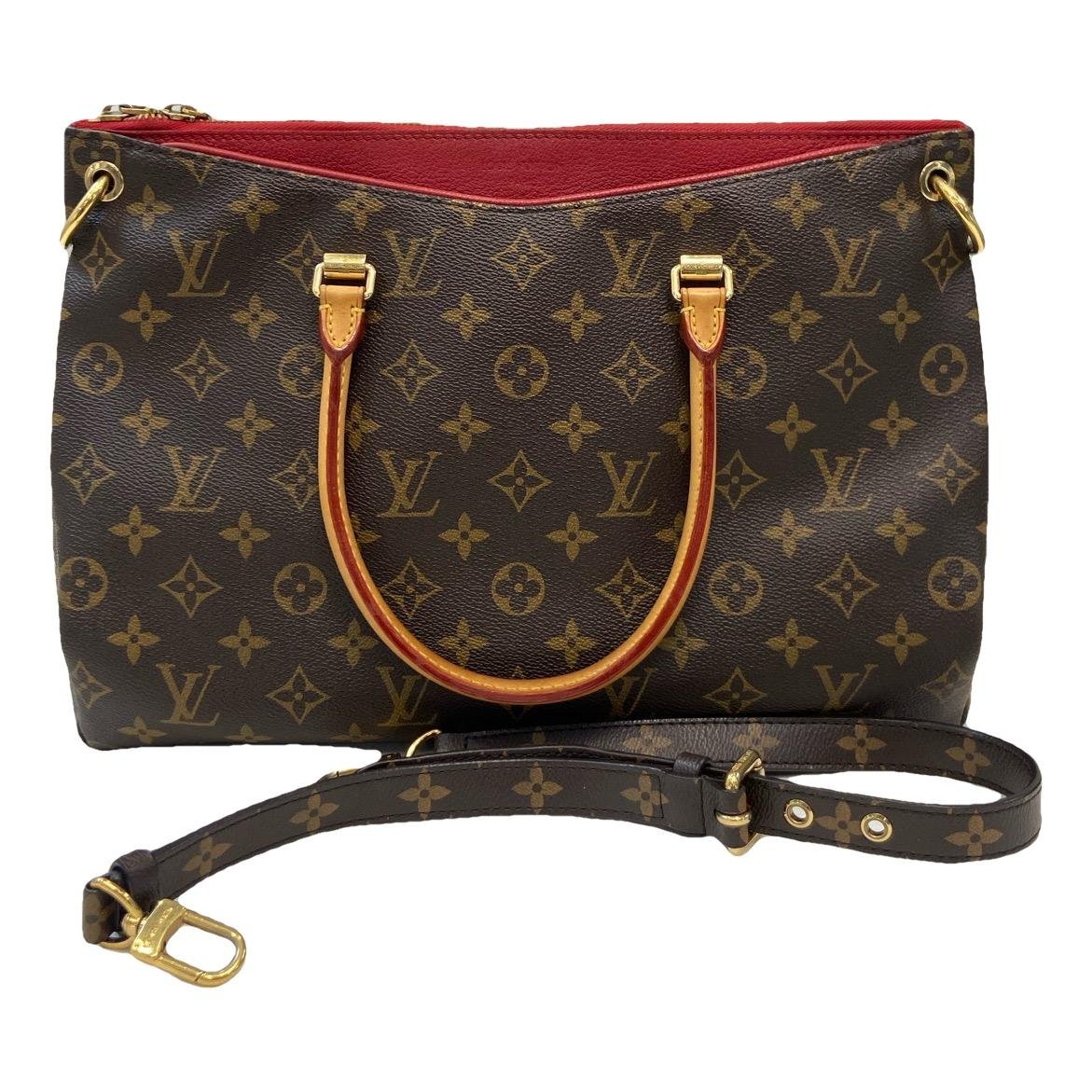 Pallas leather handbag