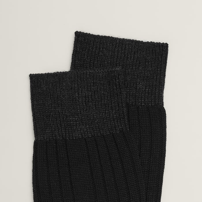 Noir "H" Embroidery Socks