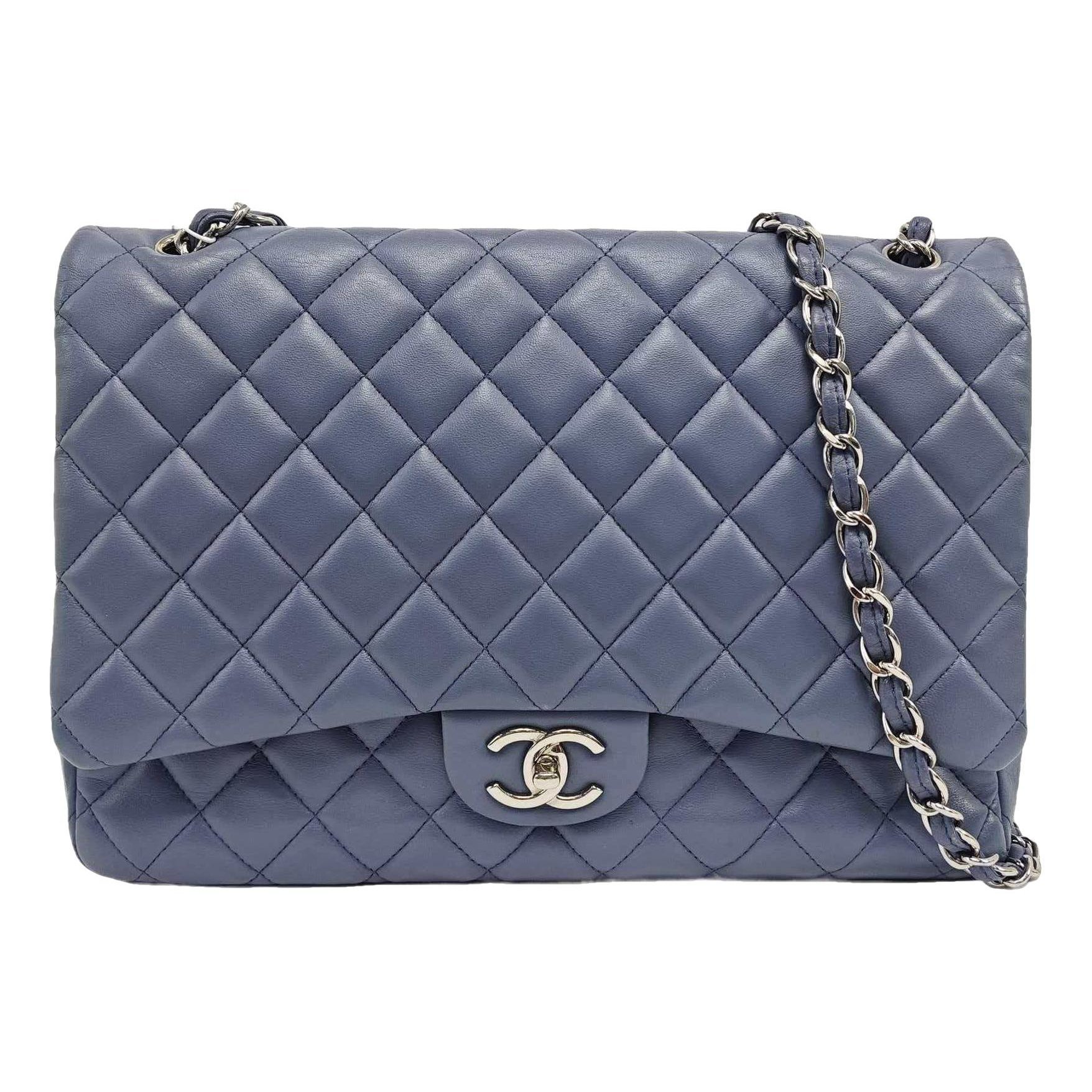 Timeless/Classique leather crossbody bag