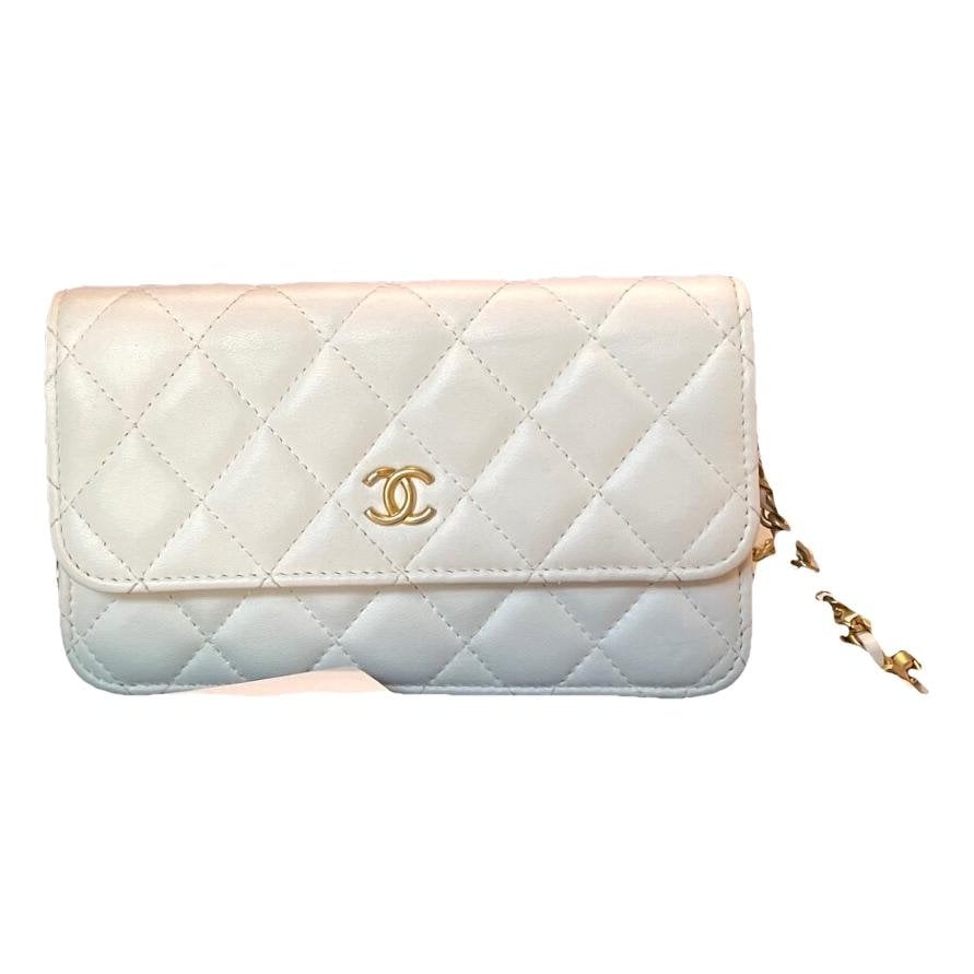 Wallet On Chain Timeless/Classique leather crossbody bag