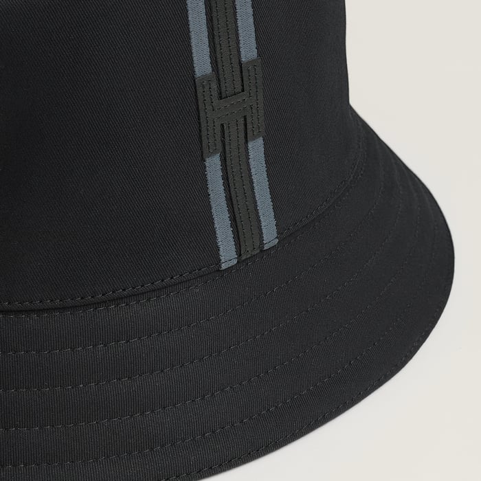 Noir Fred H Stripe Bucket Hat