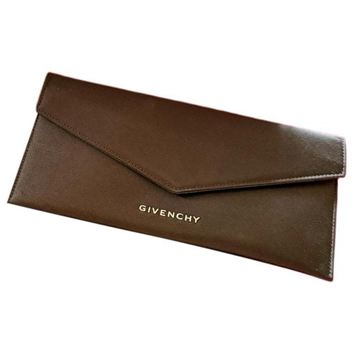 Leather clutch bag