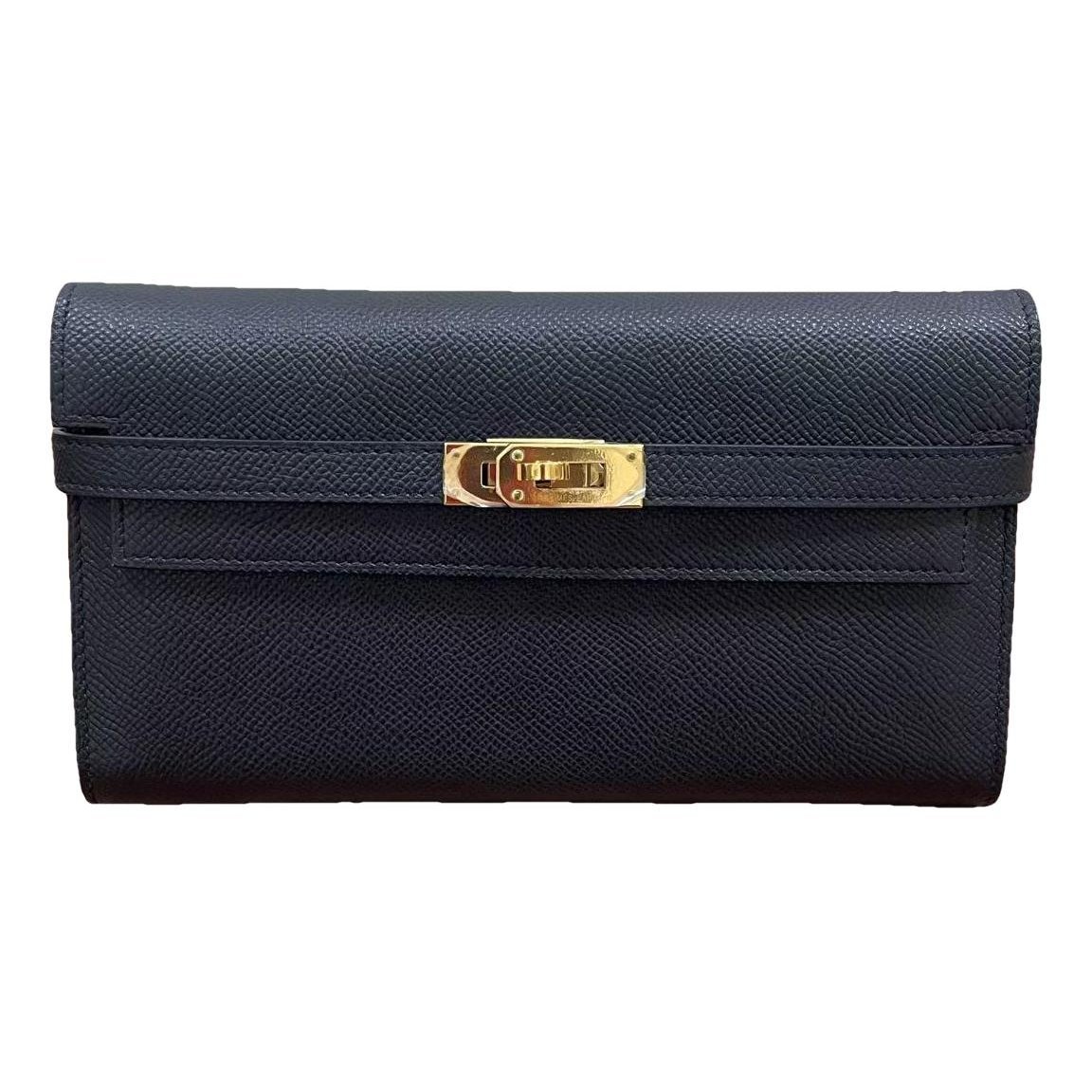 Kelly to go leather clutch bag