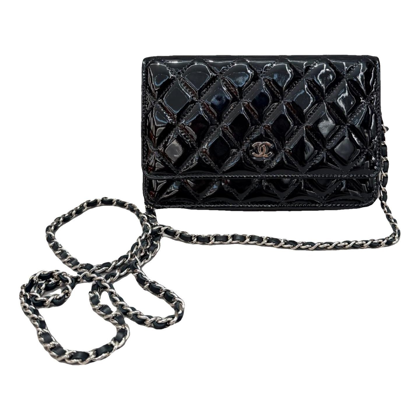 Wallet On Chain Timeless/Classique leather crossbody bag