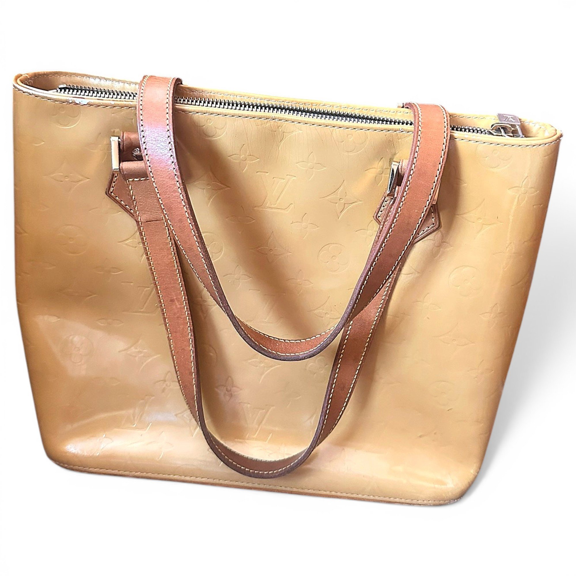 Houston patent leather handbag