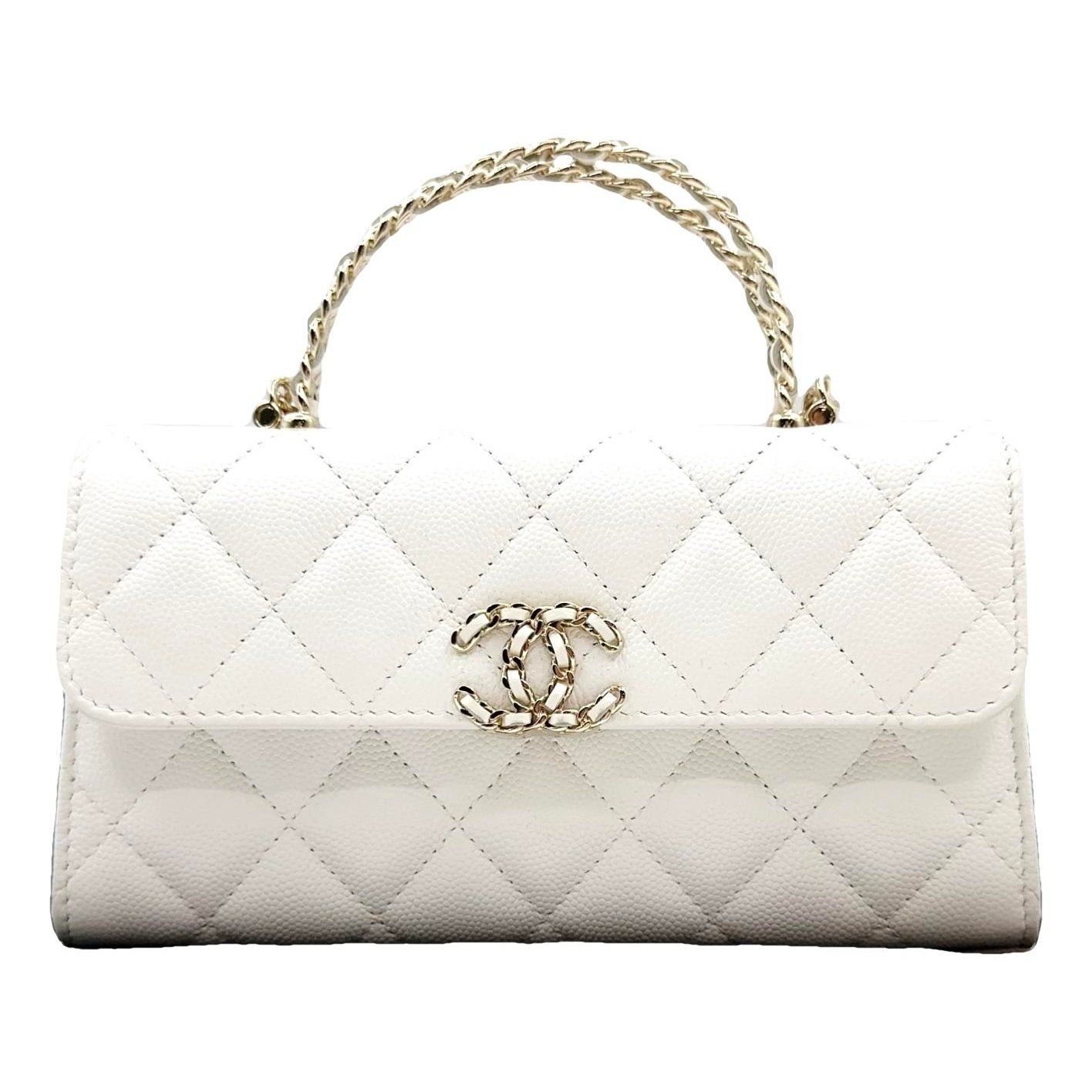 Timeless/Classique leather crossbody bag