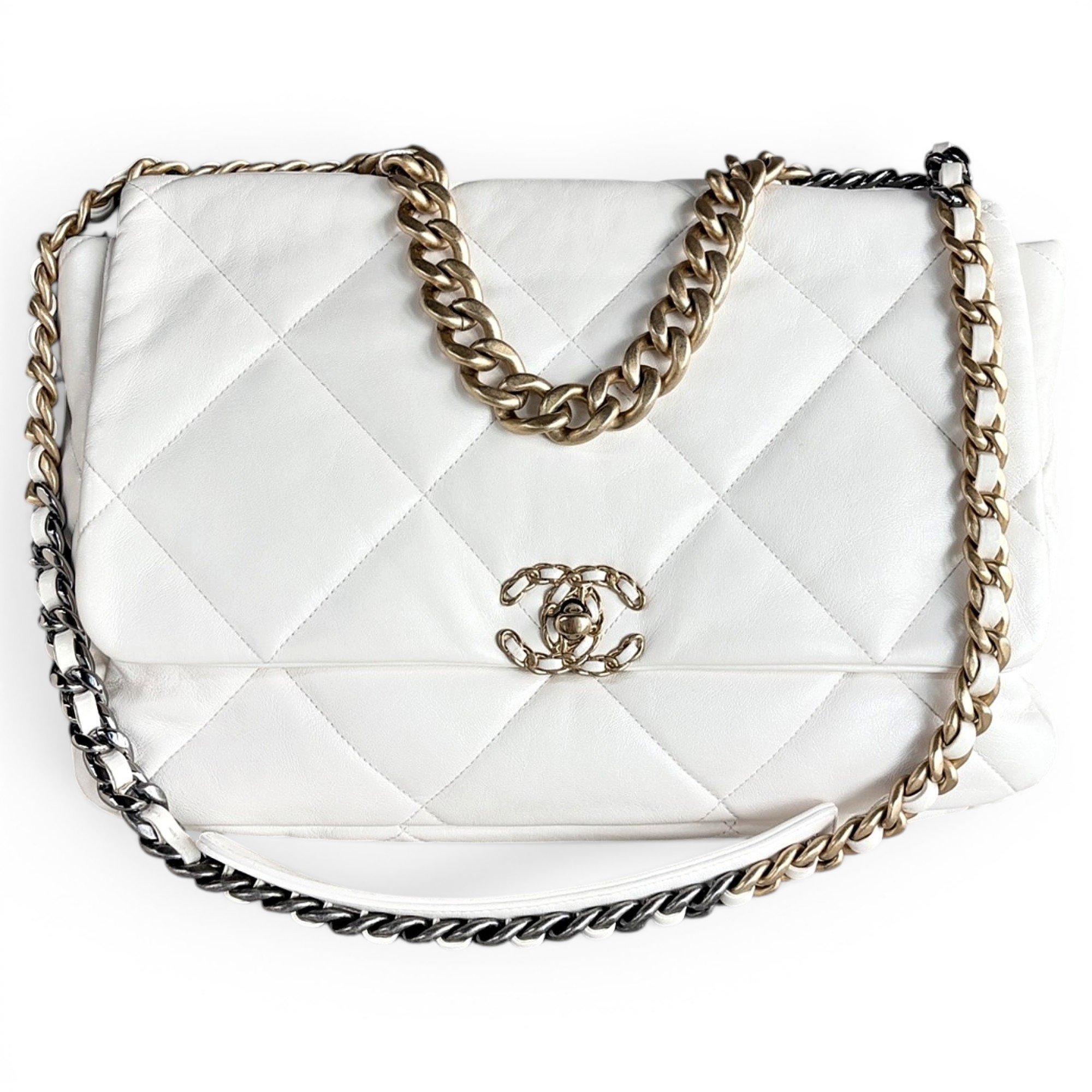 Chanel 19 leather handbag