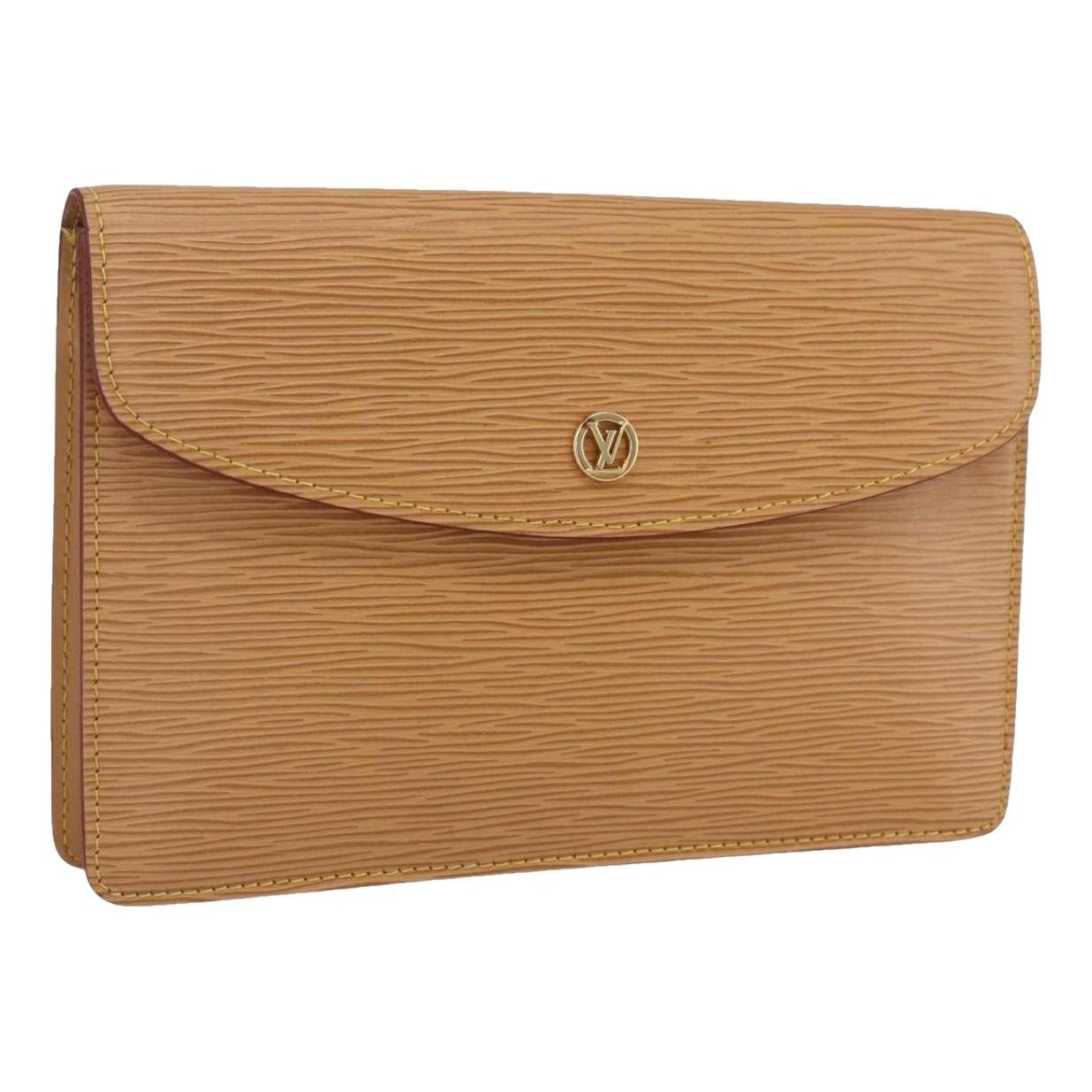 Leather clutch bag
