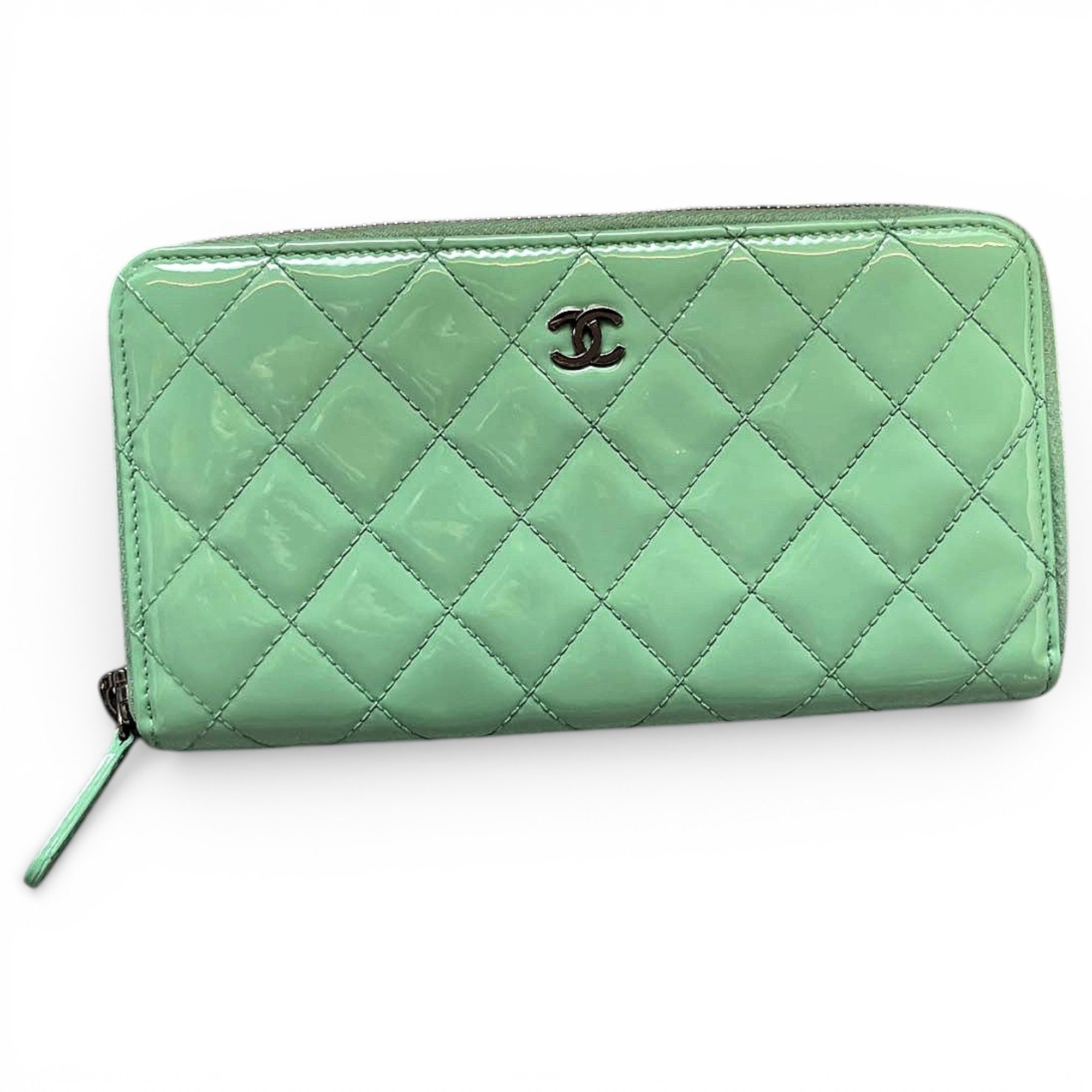 Patent leather clutch bag
