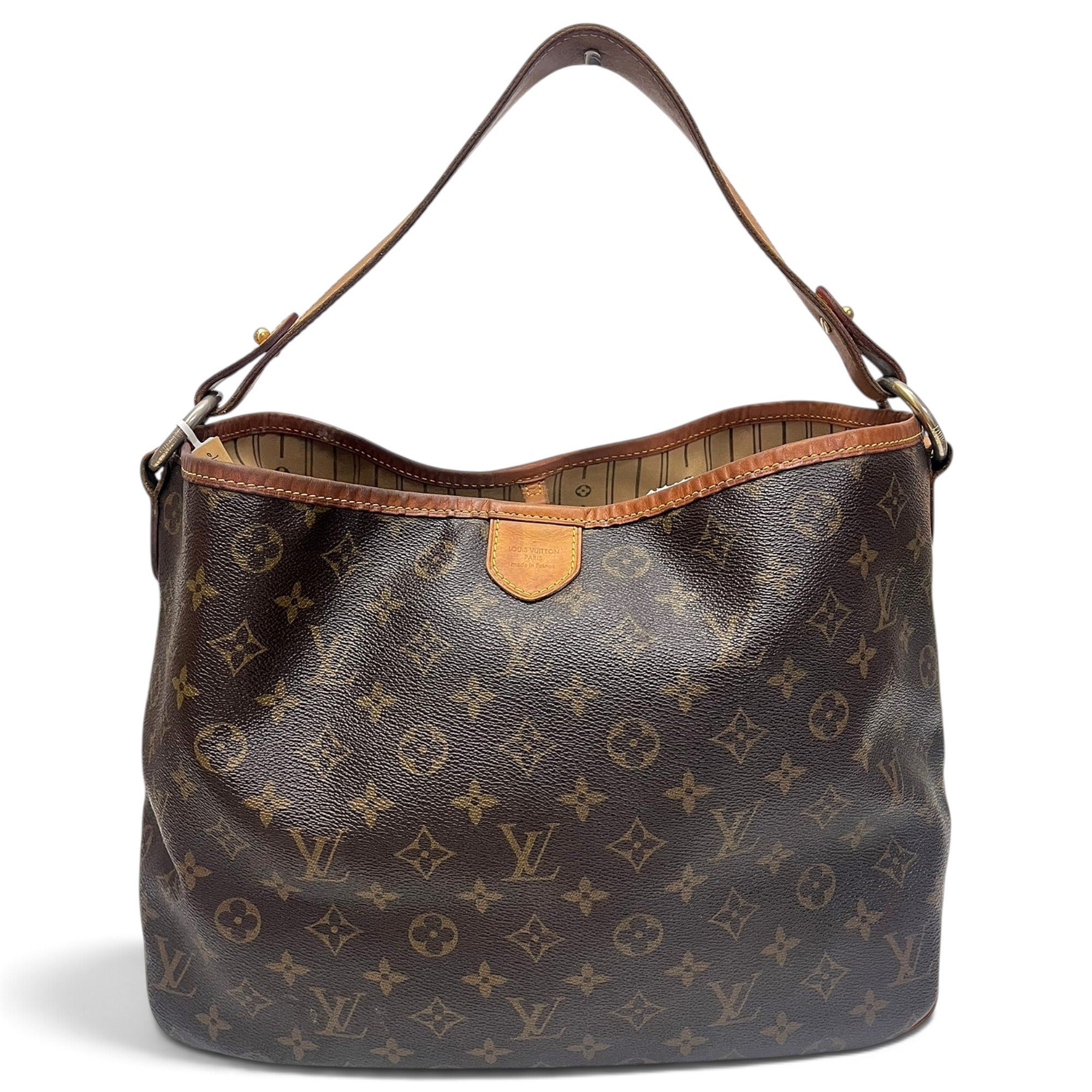Delightful leather handbag