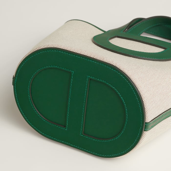 Hermès In-the-loop 18 Bag