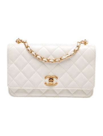 Perfect Fit Wallet on Chain