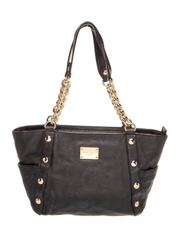 Signature Shoulder Bag