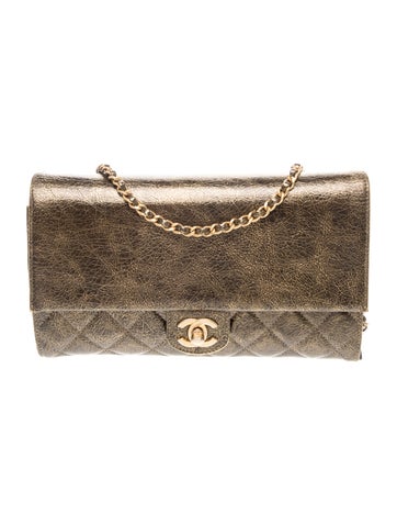 Paris-Cosmopolite Zip Away Chain Clutch