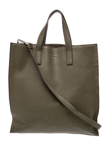 Vitello Daino Leather Tote Medium