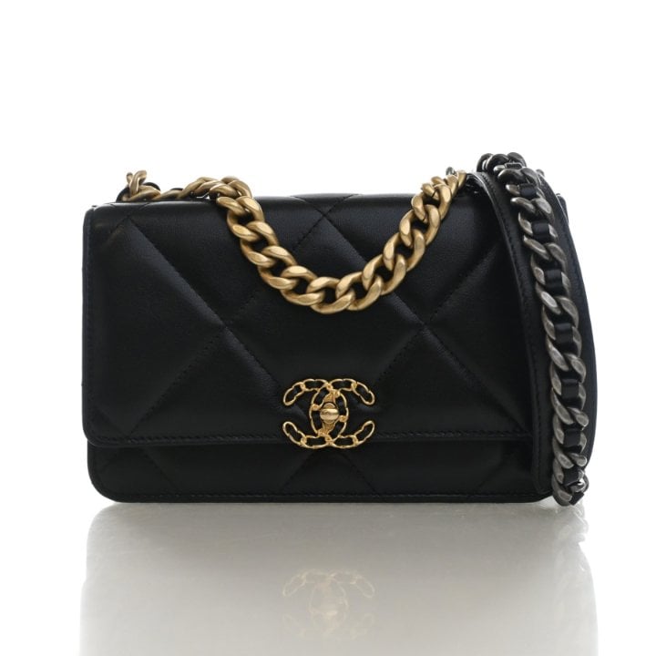Chanel Shiny Lambskin 19 Wallet On Chain (WOC)