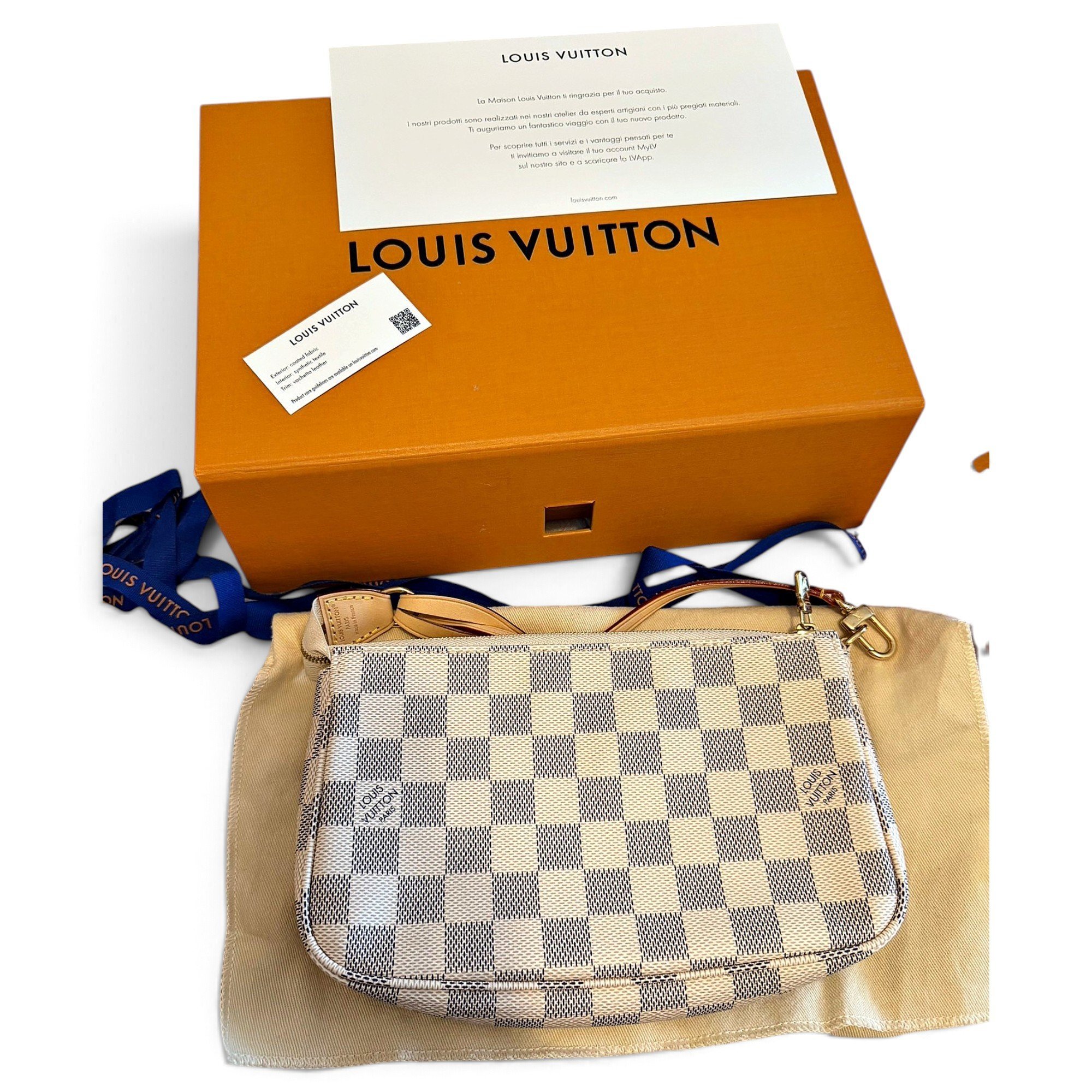 Louis Vuitton Pochette Accessoire leather handbag
