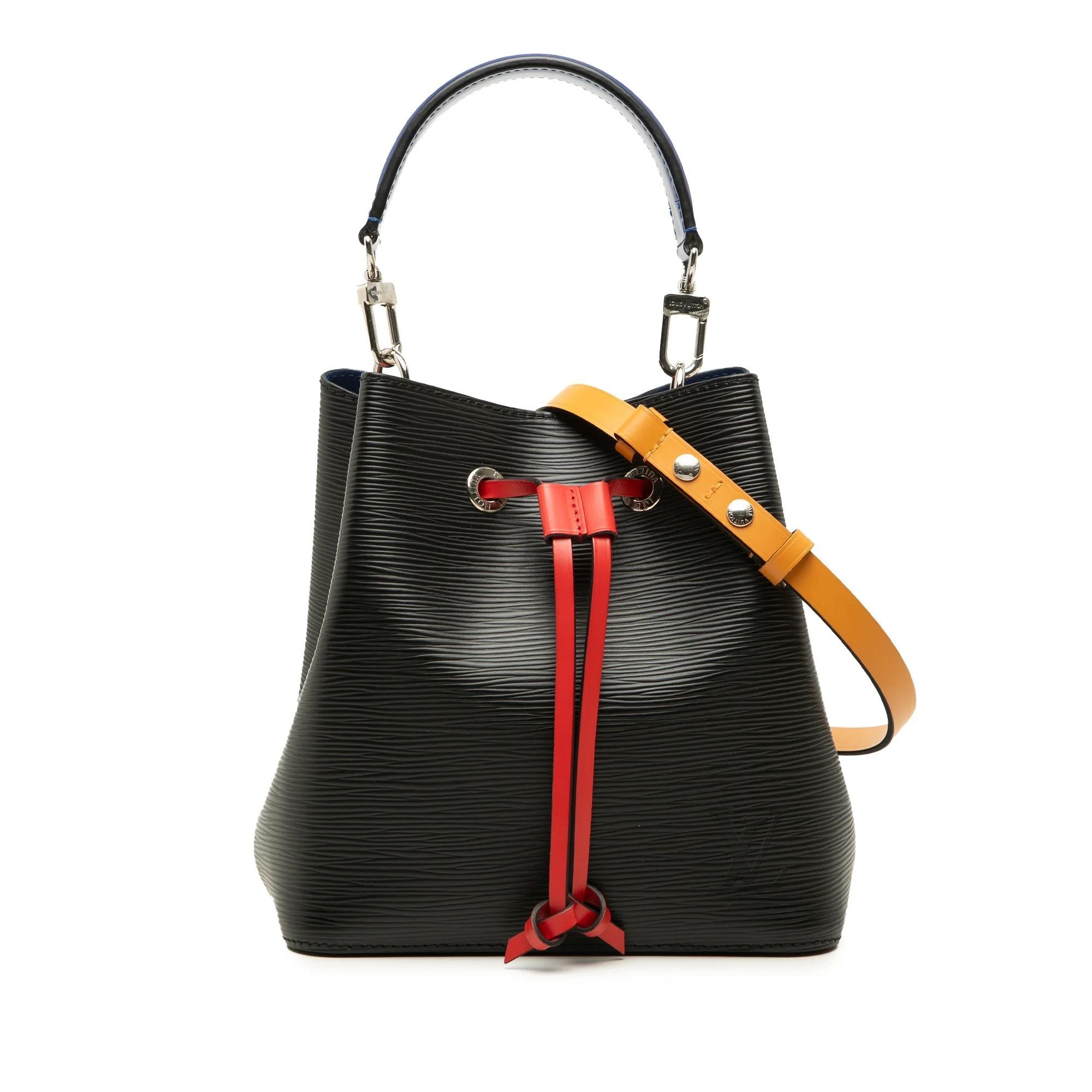 Bucket leather bag