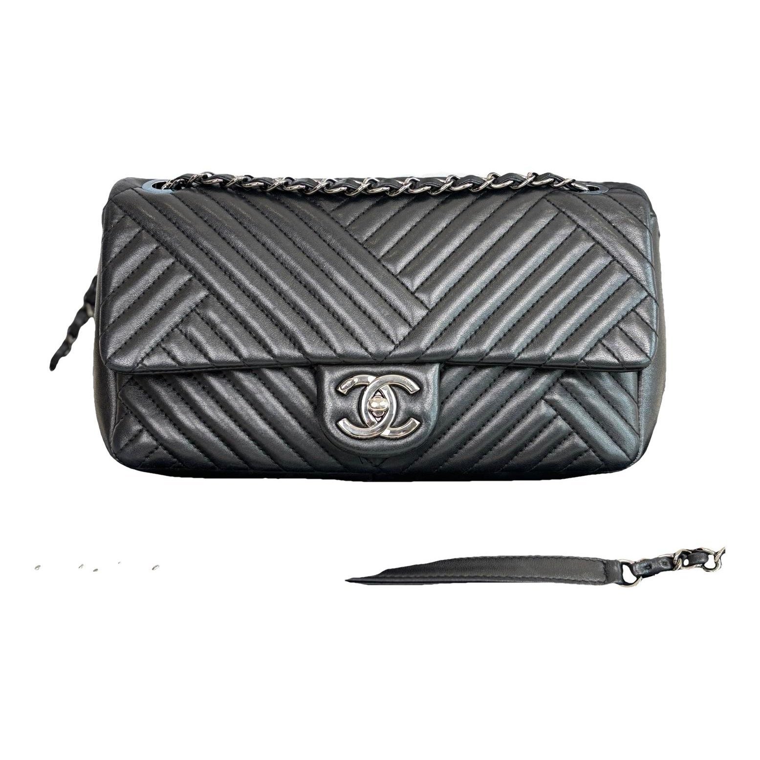 Timeless/Classique leather handbag